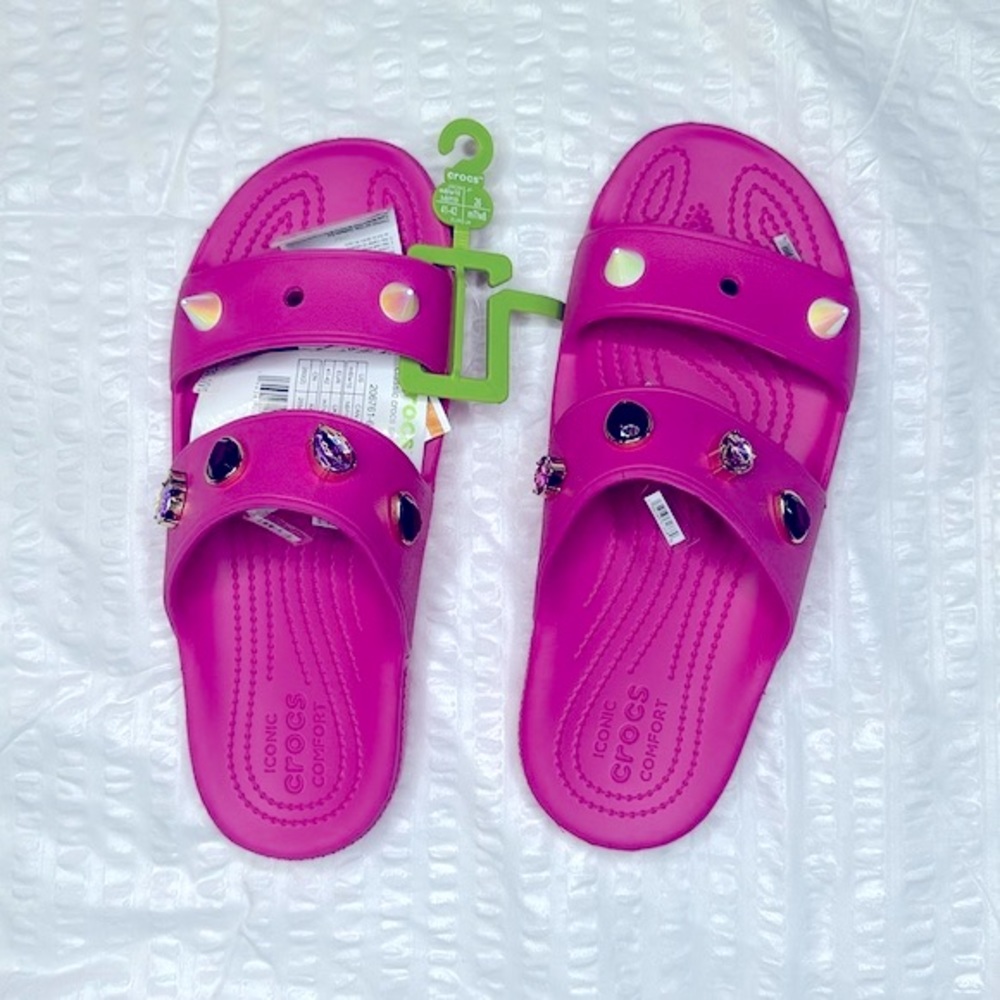Pink Crocs 8 med 10 wide